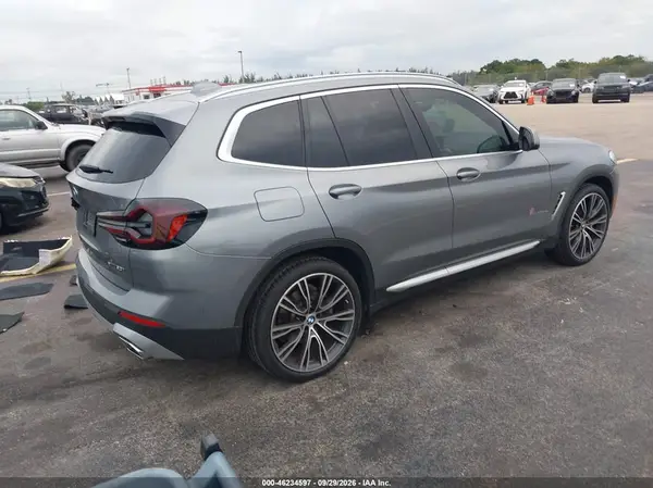 WBX47DP09RN274651 — 2024 BMW X3, фото 4 с аукциона IAAI, Подтопление