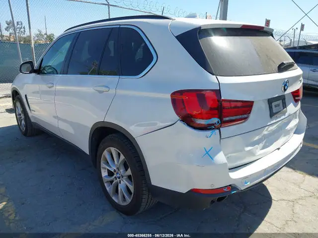 5UXKR2C55G0H41922 — 2016 BMW X5 SDRIVE35I, фото 3 с аукциона IAAI 30.09.2026, Задняя часть