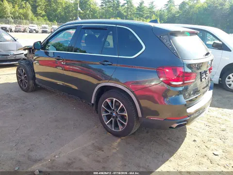 2018 BMW X5 Xdrive35i VIN 5UXKR0C54J0X91333 фото 3