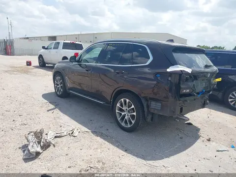 2019 BMW X5 Xdrive40i VIN 5UXCR6C55KLL63519 фото 3