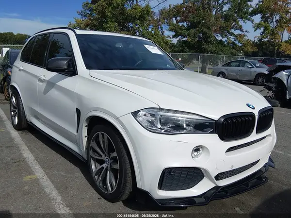 5UXKR0C5XG0S89323 — 2016 BMW X5, Подтопление (Flood), фото до ремонта
