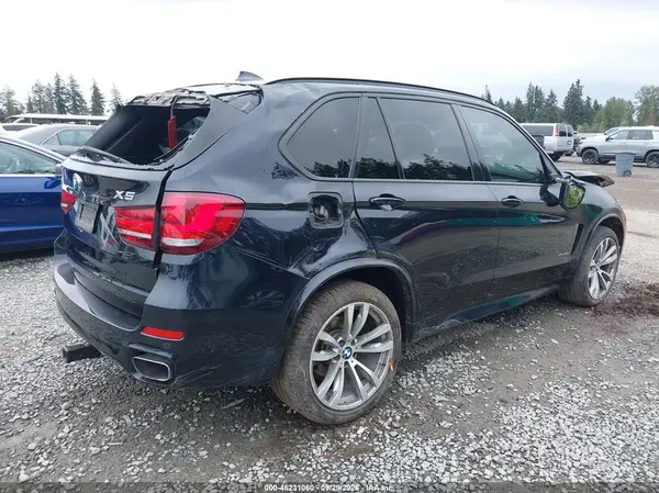 5UXKR0C57G0U11717 — 2016 BMW X5, фото 4 с аукциона IAAI, Опрокидывание