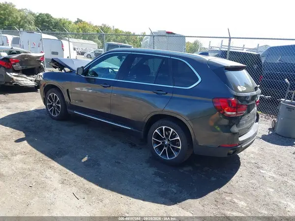 5UXKR0C54H0U54378 — 2017 BMW X5, фото 3 с аукциона IAAI, Передняя часть