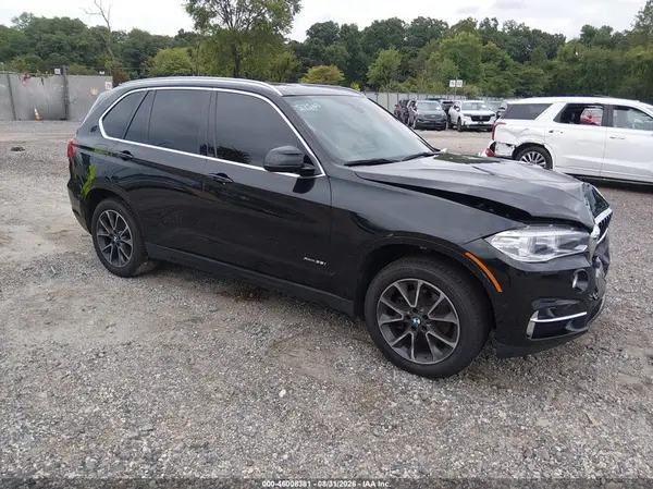 5UXKR0C54J0Y05330 — 2018 BMW X5, Передняя часть (Front End), фото до ремонта