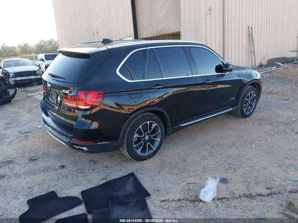 5UXKR0C51J0X92343 — 2018 BMW X5, фото 4 с аукциона IAAI, Левый бок