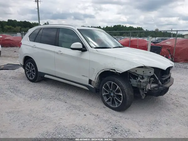 5UXKR2C51J0Z17613 — 2018 BMW X5, Передняя часть (Front End), фото до ремонта