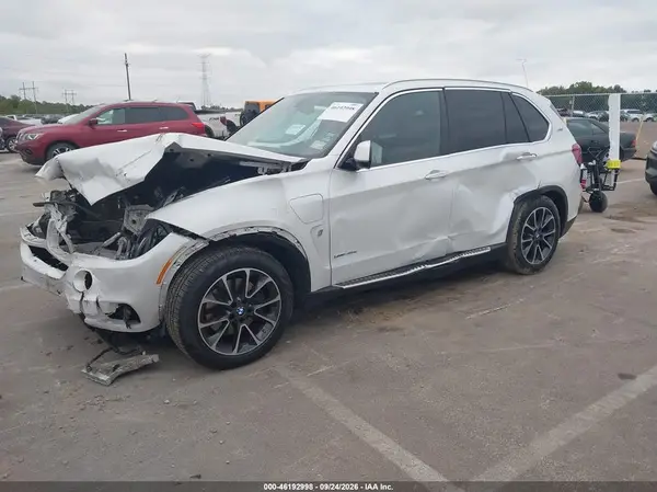 5UXKT0C52J0W03863 — 2018 BMW X5, фото 2 с аукциона IAAI 13.10.2026, Передняя часть