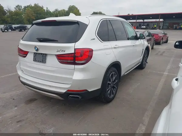 5UXKT0C52J0W03863 — 2018 BMW X5, фото 4 с аукциона IAAI 13.10.2026, Передняя часть