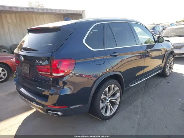 5UXKR2C51J0Z15053 — 2018 BMW X5, фото 4 с аукциона IAAI, Передняя часть слева
