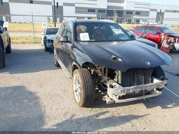 5UXCR6C55KLK79765 — 2019 BMW X5, Передняя часть (Front End), фото до ремонта