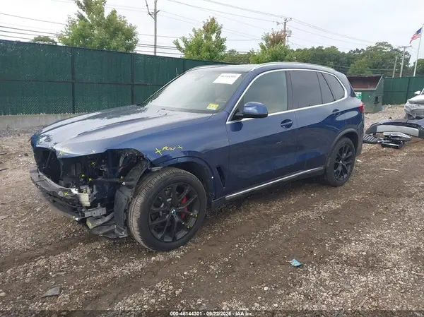 5UXCR6C55KLL09248 — 2019 BMW X5, фото 2 с аукциона IAAI 13.10.2026, Передняя часть