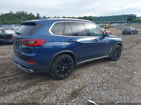 5UXCR6C55KLL09248 — 2019 BMW X5, фото 4 с аукциона IAAI 13.10.2026, Передняя часть