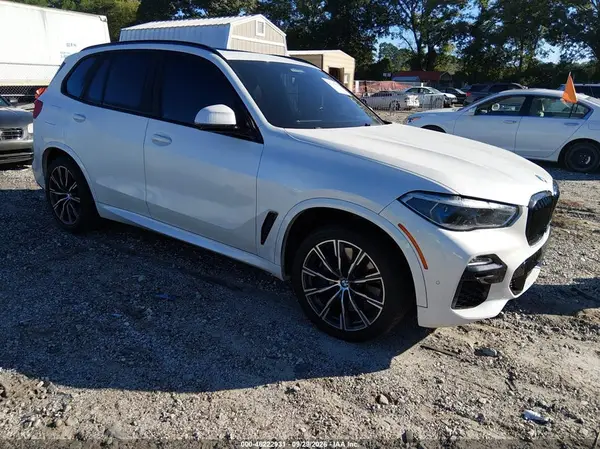 5UXJU2C54KLB15246 — 2019 BMW X5, Передняя часть (Front End), фото до ремонта