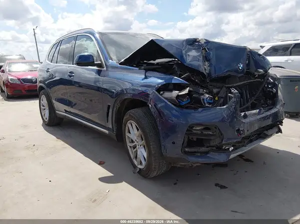 5UXJU2C55KLN49799 — 2019 BMW X5, Передняя часть (Front End), фото до ремонта