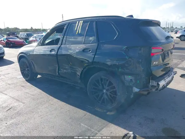 5UXCR4C01N9M27548 — 2022 BMW X5, фото 3 с аукциона IAAI 15.10.2026, Левый бок