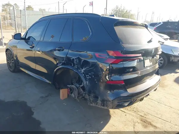 5UX13EU02S9Z25413 — 2025 BMW X5, фото 3 с аукциона IAAI, Задняя часть слева