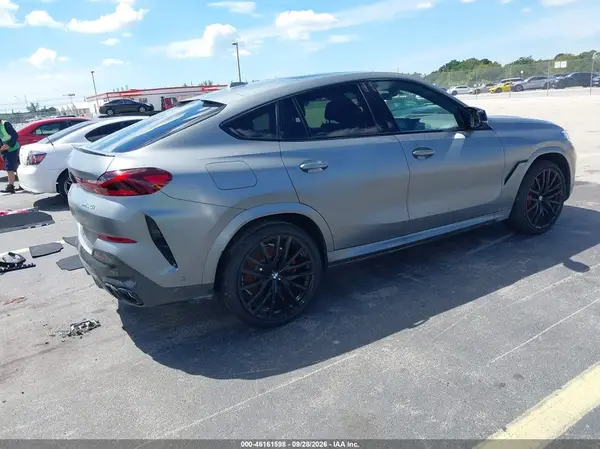 5UX43EX05T9285305 — 2026 BMW X6, фото 4 с аукциона IAAI, Подтопление