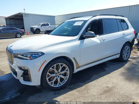 2021 BMW X7 M50i VIN 5UXCX6C06M9H98031 фото 2