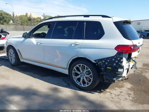 2021 BMW X7 M50i VIN 5UXCX6C06M9H98031 фото 3