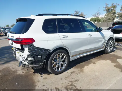 2021 BMW X7 M50i VIN 5UXCX6C06M9H98031 фото 4