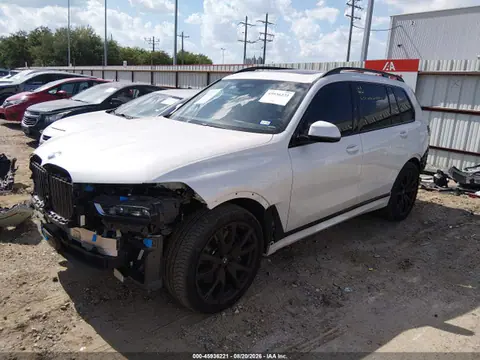 2024 BMW X7 Xdrive40i VIN 5UX23EM00R9U87490 фото 2