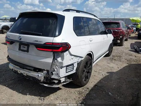 2024 BMW X7 Xdrive40i VIN 5UX23EM00R9U87490 фото 4