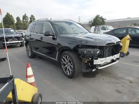 5UX23EM00S9W39225 — 2025 BMW X7 XDRIVE40I, Передняя часть (Front End), фото до ремонта