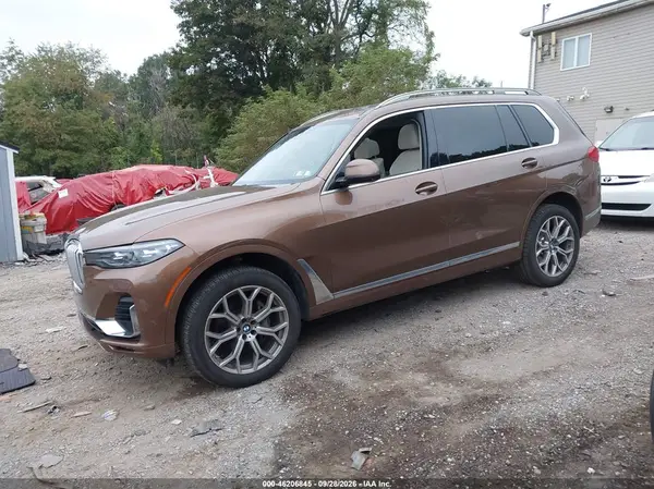 5UXCW2C55KLB43866 — 2019 BMW X7, фото 2 с аукциона IAAI 06.10.2026, Не указано