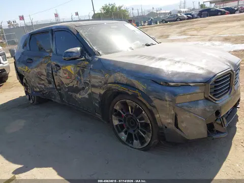 5YM23CS01P9S74352 — 2023 BMW Xm, Угон (Theft), фото до ремонта