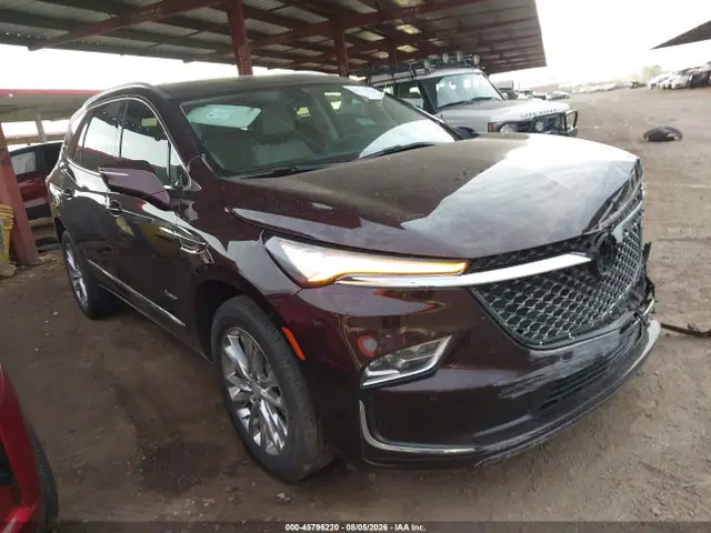 5GAERDKW3NJ176211 — 2022 Buick Enclave FWD Avenir, Передняя часть слева (Left Front), фото до ремонта