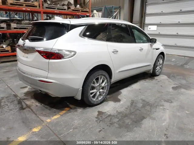 2023 Buick Enclave Premium VIN 5GAEVBKW0PJ272574 фото 4