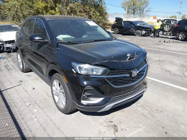 KL4MMBS26NB100495 — 2022 Buick Encore GX, Передняя часть слева (Left Front), фото до ремонта