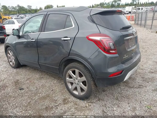 KL4CJDSB3HB071641 — 2017 Buick Encore, фото 3 с аукциона IAAI, Задняя часть слева