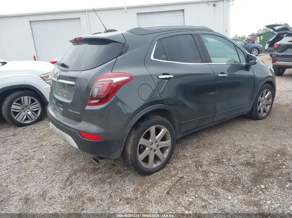 KL4CJDSB3HB071641 — 2017 Buick Encore, фото 4 с аукциона IAAI, Задняя часть слева