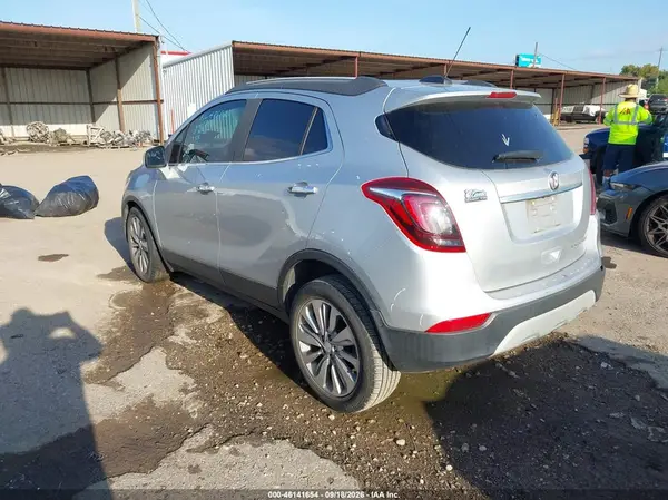 KL4CJASB9LB025559 — 2020 Buick Encore, фото 3 с аукциона IAAI 14.10.2026, Передняя часть справа