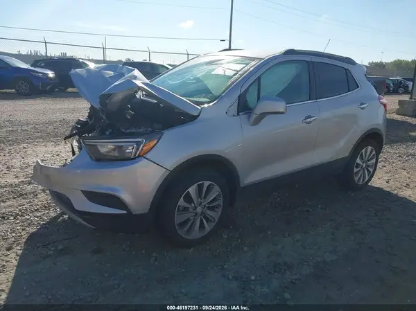 KL4CJESB5LB352080 — 2020 Buick Encore, фото 2 с аукциона IAAI, Передняя часть