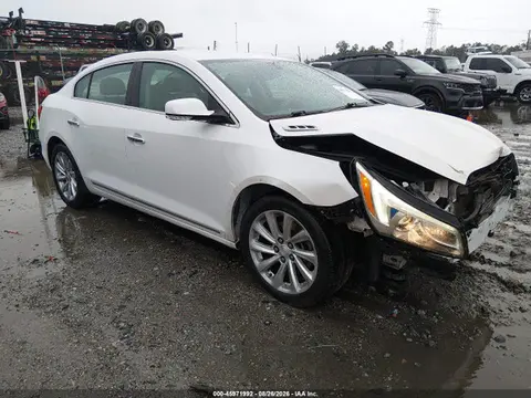 1G4GB5G35GF100202 — 2016 Buick Lacrosse Leather, Передняя часть (Front End), фото до ремонта
