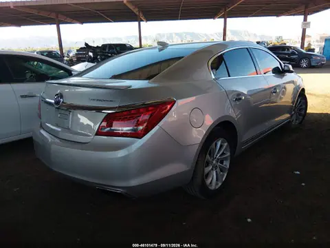 2015 Buick Lacrosse VIN 1G4GA5G39FF279779 фото 4