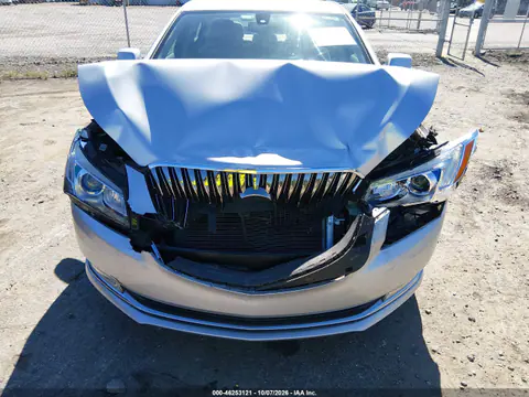 1G4GB5G36GF160120 — 2016 Buick LaCrosse, Передняя часть, фото до ремонта