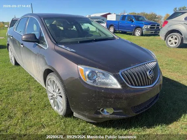 2015 Buick Verano VIN 1G4PS5SK2F4157028 фото 1