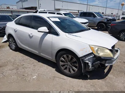 1G4PP5SK8F4174627 — 2015 Buick Verano, Передняя часть (Front End), фото до ремонта