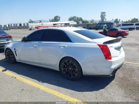 2017 Cadillac CTS-V VIN 1G6A15S61H0185271 фото 3