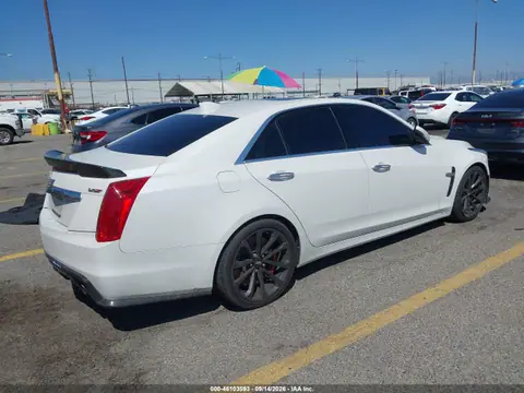 2017 Cadillac CTS-V VIN 1G6A15S61H0185271 фото 4