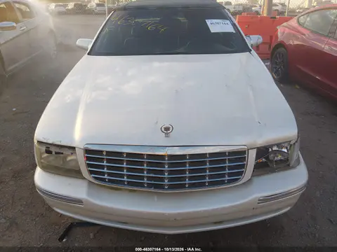 1G6KD54Y5XU764314 — 1999 Cadillac De Ville, Передняя часть, фото до ремонта