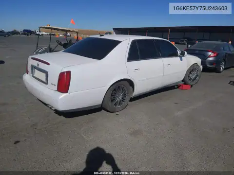 1G6KE57Y75U243603 — 2005 Cadillac De Ville, фото 5 с аукциона IAAI, Передняя часть