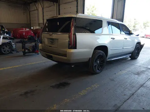 2016 Cadillac Escalade Esv Luxury Collection VIN 1GYS4HKJ7GR142752 фото 4
