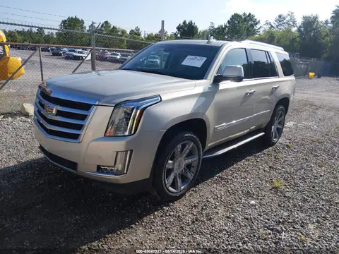 2015 Cadillac Escalade Luxury VIN 1GYS3MKJXFR743647 фото 2