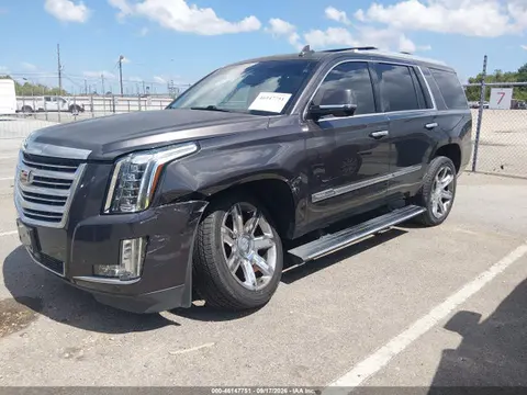 2016 Cadillac Escalade Platinum VIN 1GYS3DKJ3GR402575 фото 2