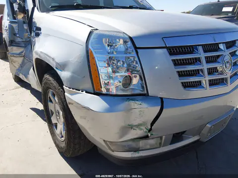2011 Cadillac Escalade Premium VIN 1GYS3CEF2BR141305 фото 7