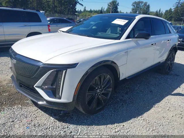 1GYKPYRL4SZ313383 — 2025 Cadillac Lyriq Sport 3 RWD, фото 2 с аукциона IAAI 30.09.2026, Задняя часть